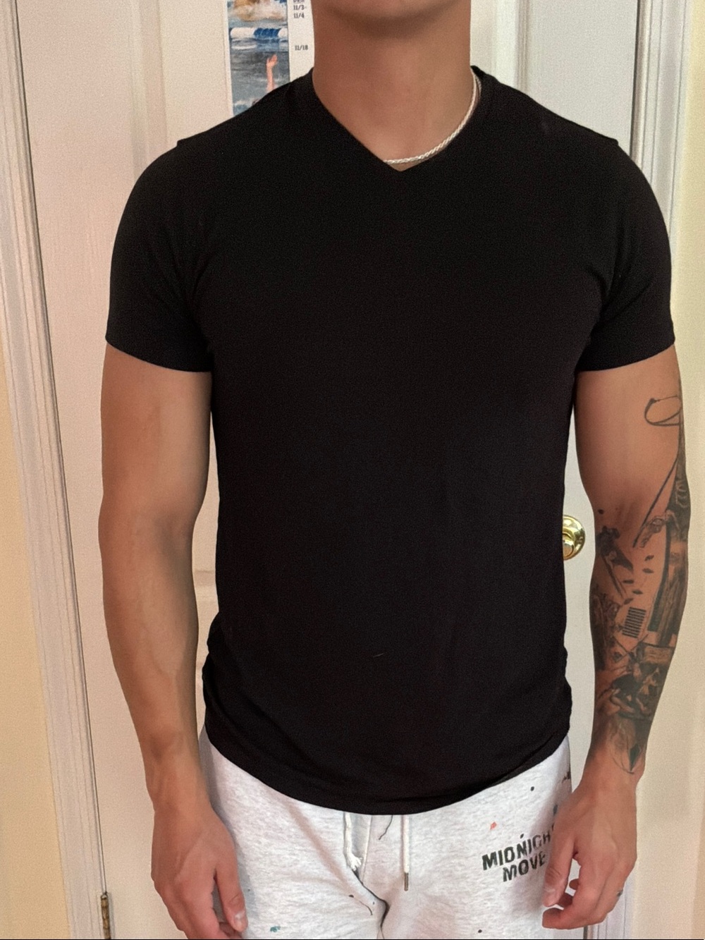 Isaac Mizrahi Black Short Sleeve V-Neck Tee